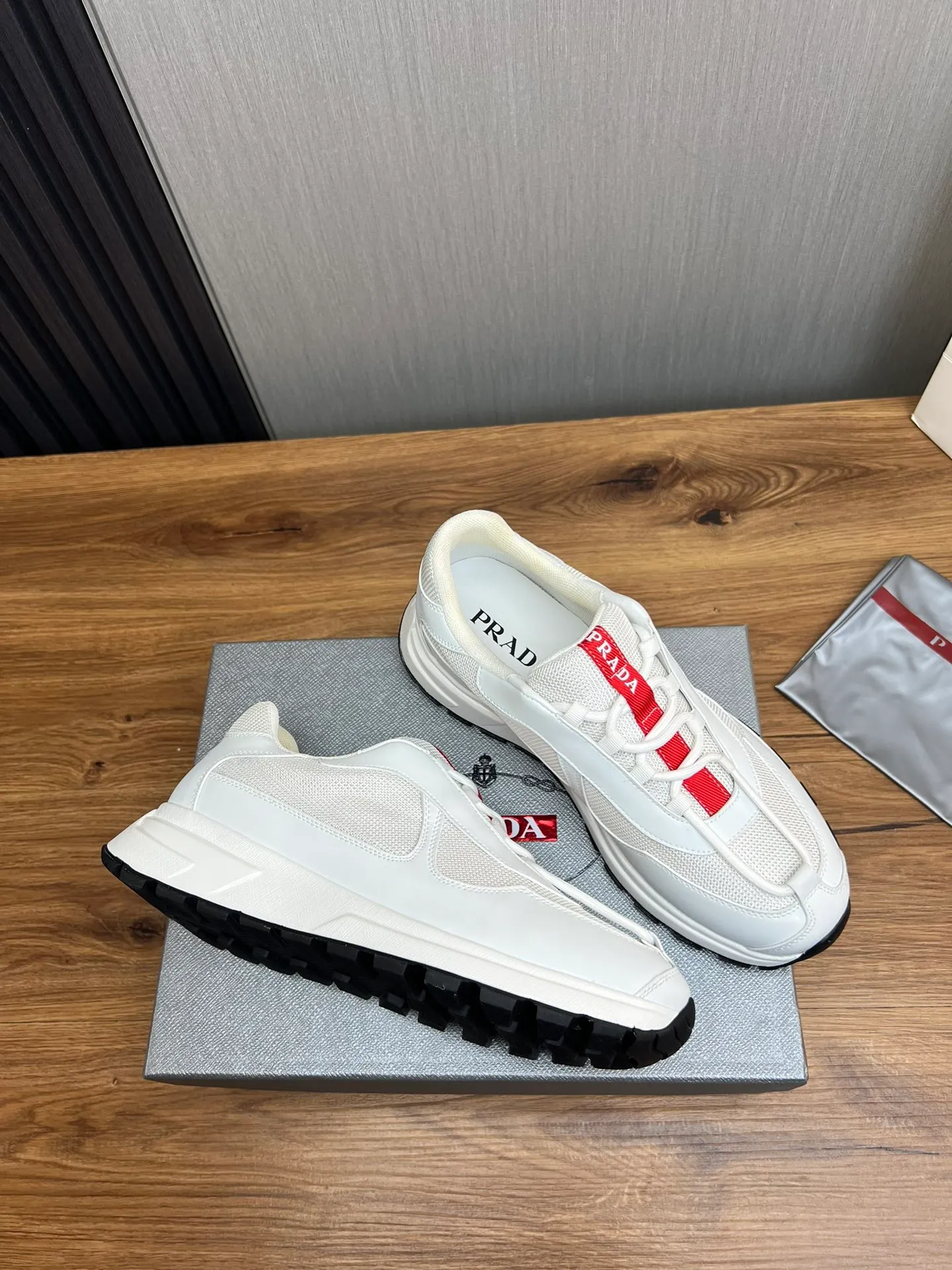 Men's shoes 💰540💰 [PRADA] Men's shoes are popular in the counter, official website is synchronized, 1 high-quality shipment ✔️Original fly-woven cowhide + cowhide lining, 1🆚1 replica, original sole, 38-45 (45 customized, non-refundable)